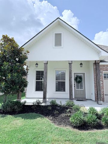 654 Beaumont Dr, Gonzales, LA 70737