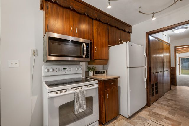 1011 W Lockwood St., Wichita, KS 67217