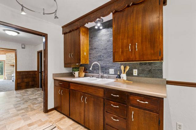 1011 W Lockwood St., Wichita, KS 67217