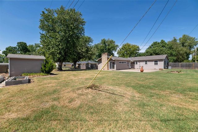 1011 W Lockwood St., Wichita, KS 67217