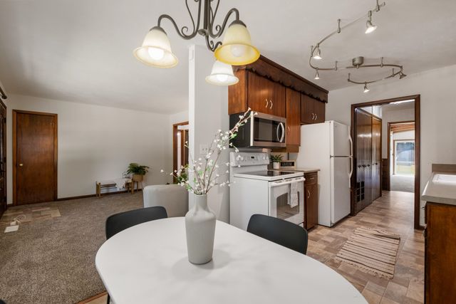 1011 W Lockwood St., Wichita, KS 67217