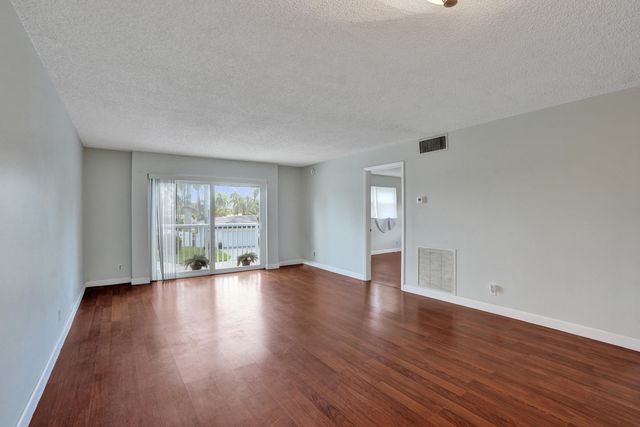 5911 NE 14TH Lane 201S, Fort Lauderdale, FL 33334