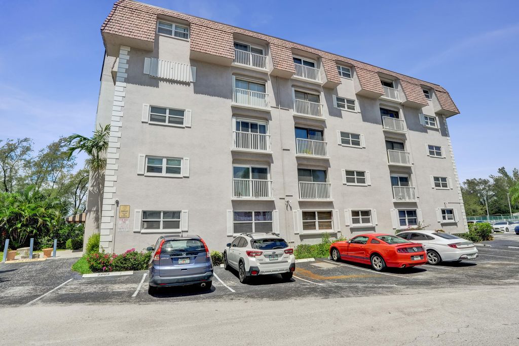 5911 NE 14TH Lane 201S, Fort Lauderdale, FL 33334