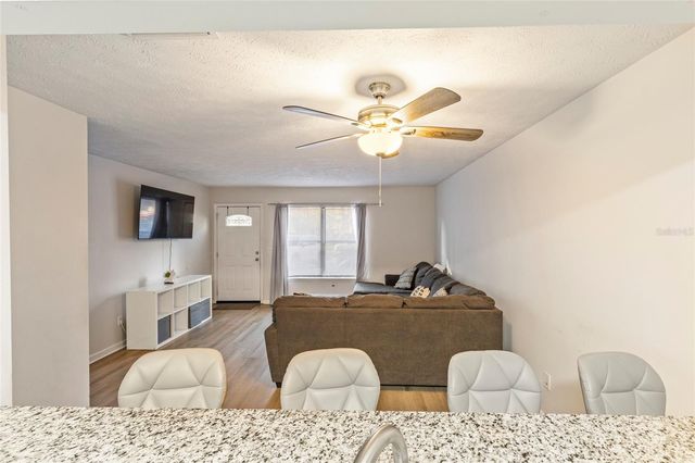 4955 KNIGHTSBRIDGE CIRCLE N, Jacksonville, FL 32244