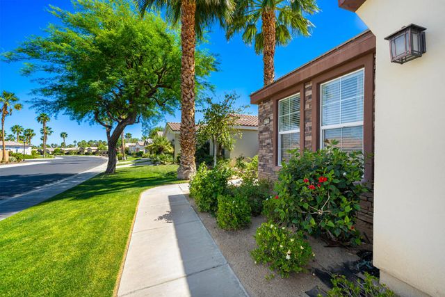 60755 Living Stone Drive, La Quinta, CA 92253
