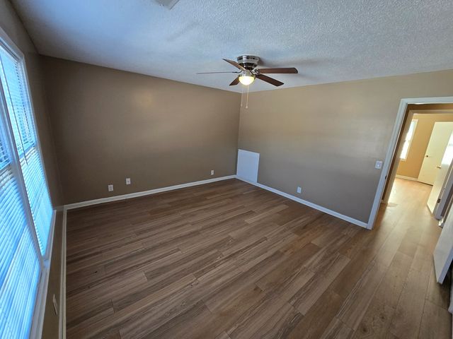 1951 Meadowbrook Circle, Dalton, GA 30720