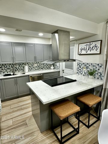 1251 E MARYLAND Avenue A, Phoenix, AZ 85014