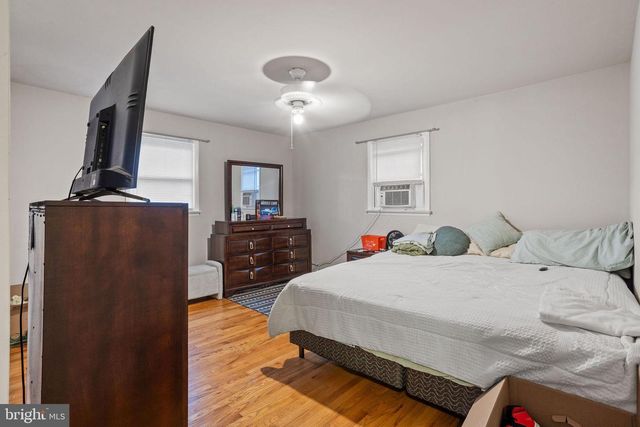 1143 N EAST AVE, Vineland, NJ 08360