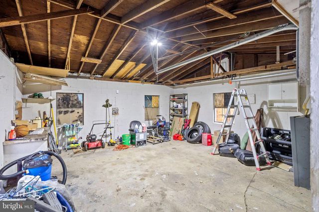 1143 N EAST AVE, Vineland, NJ 08360