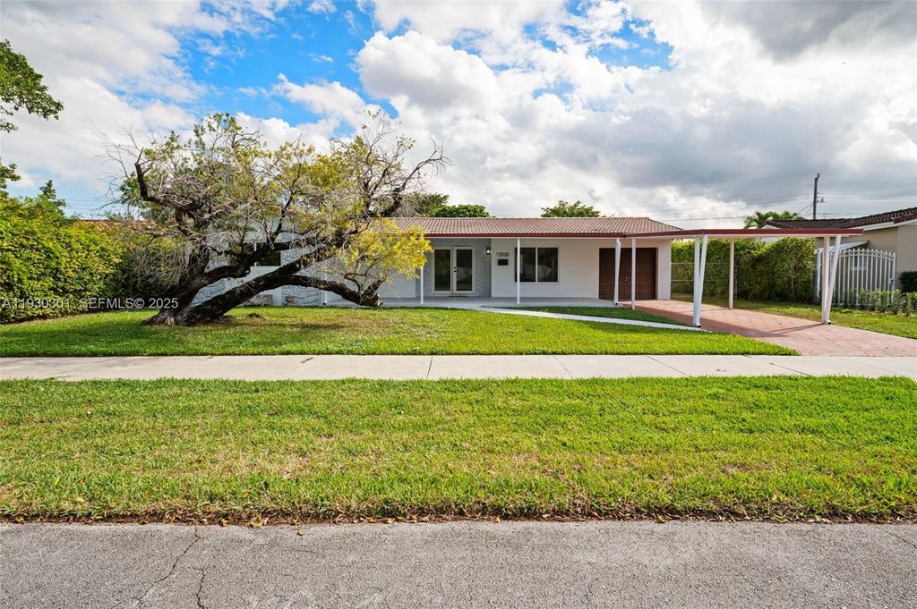 Image 1 of property listing at 12030 SW 29th Ter, Miami, FL 33175