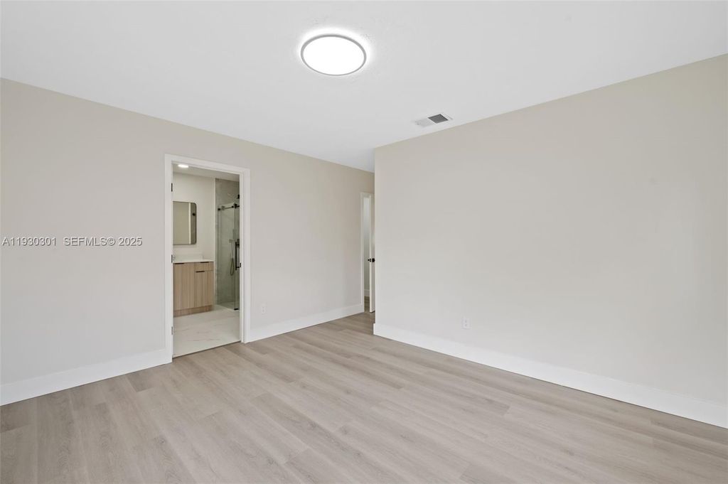 Image 16 of property listing at 12030 SW 29th Ter, Miami, FL 33175