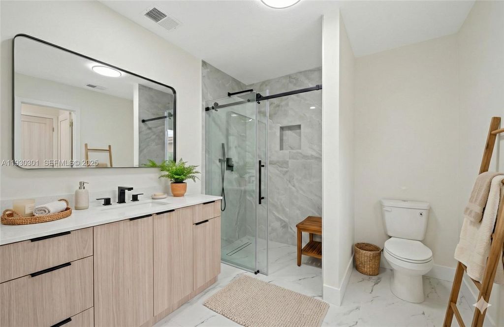 Image 18 of property listing at 12030 SW 29th Ter, Miami, FL 33175