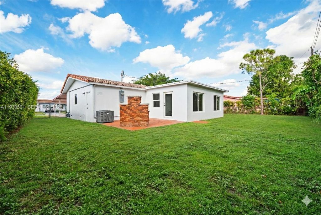 Image 30 of property listing at 12030 SW 29th Ter, Miami, FL 33175