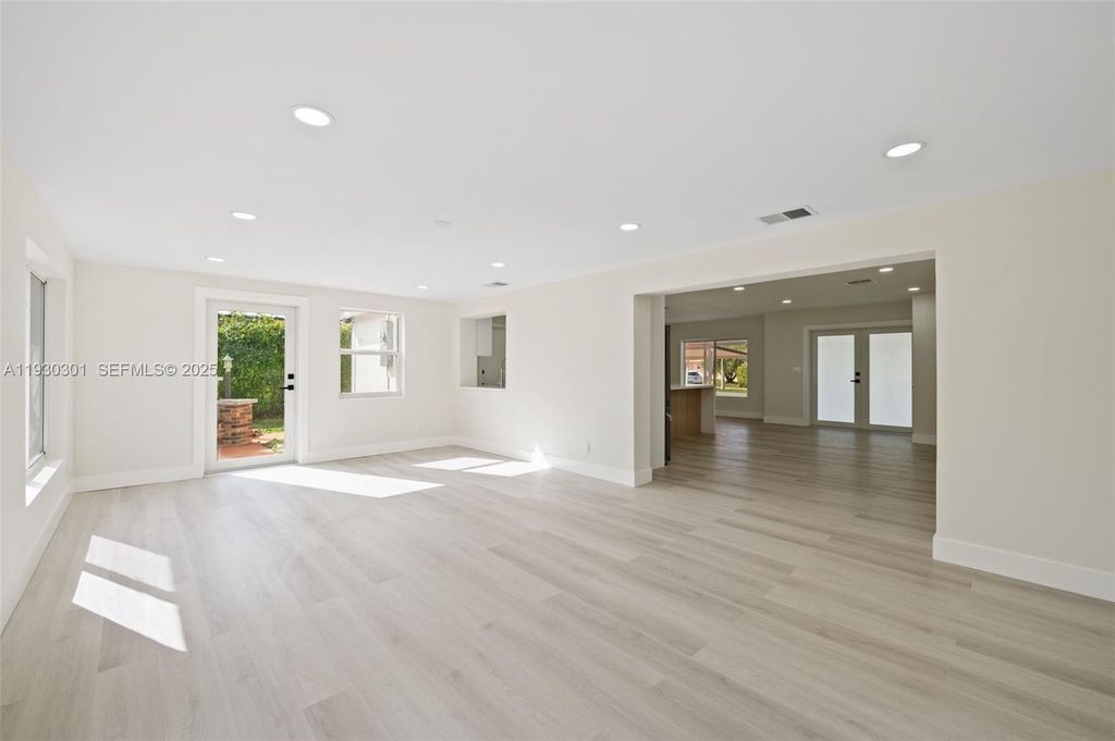 Image 9 of property listing at 12030 SW 29th Ter, Miami, FL 33175