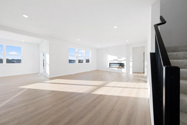 8692 183rd Street W, Lakeville, MN 55044