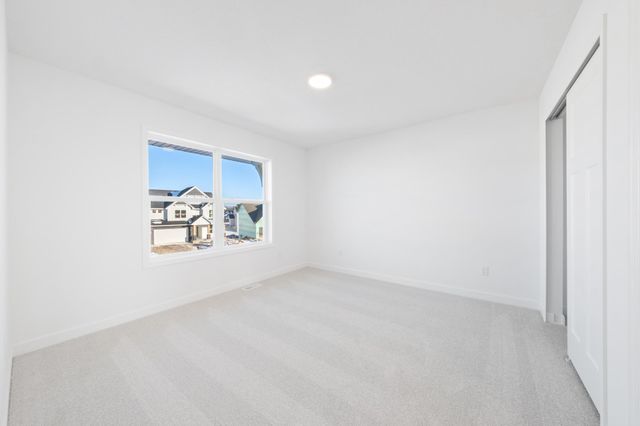 8692 183rd Street W, Lakeville, MN 55044