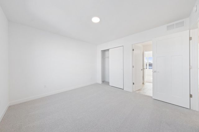 8692 183rd Street W, Lakeville, MN 55044