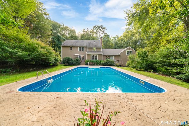 168 North Farm Road, Middlebury, CT 06762