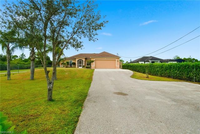 2075 Desoto BLVD N, Naples, FL 34120