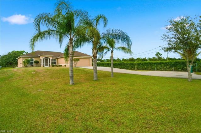 2075 Desoto BLVD N, Naples, FL 34120