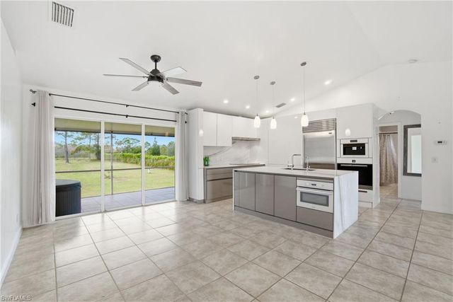 2075 Desoto BLVD N, Naples, FL 34120