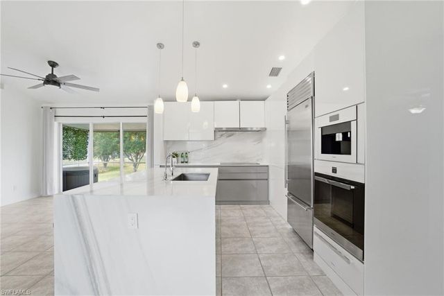 2075 Desoto BLVD N, Naples, FL 34120