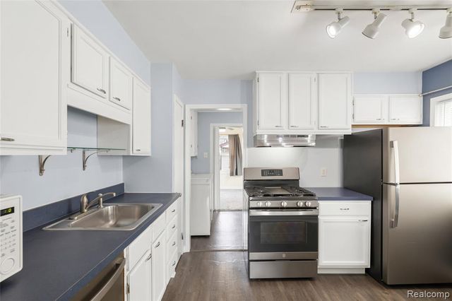 1491 E Webster Street, Ferndale, MI 48220