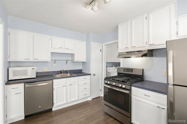 1491 E Webster Street, Ferndale, MI 48220