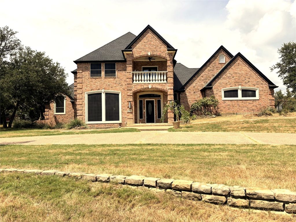 3941 Bordeaux Circle, Flower Mound, TX 75022