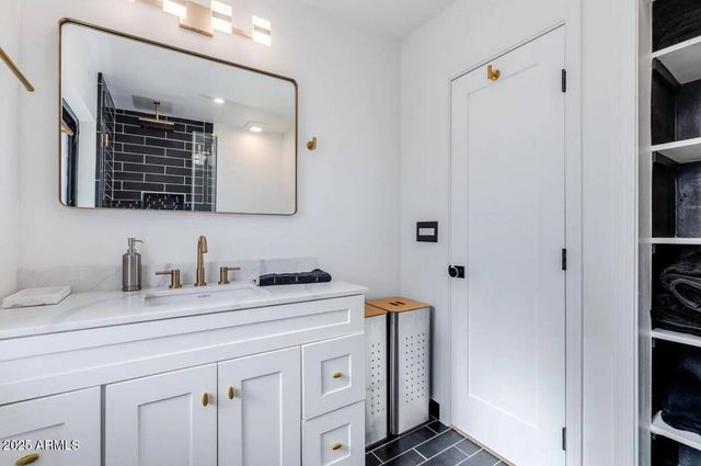 8216 E Lewis Avenue, Scottsdale, AZ 85257