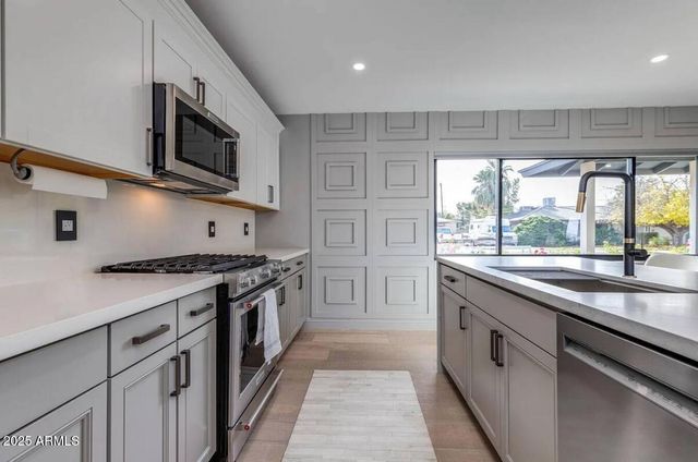 8216 E Lewis Avenue, Scottsdale, AZ 85257