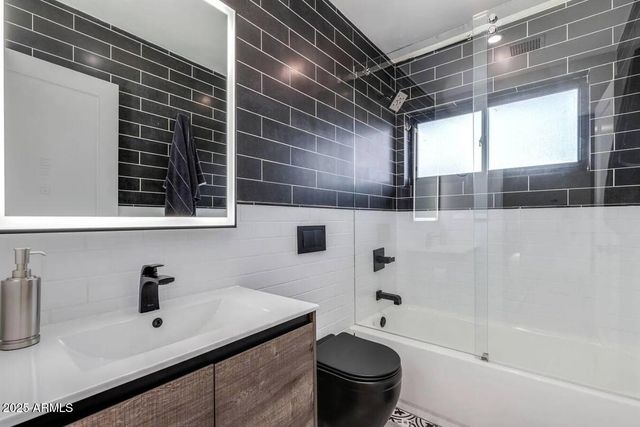 8216 E Lewis Avenue, Scottsdale, AZ 85257