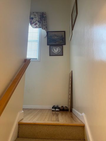 73 Sophia Dr, Worcester, MA 01607