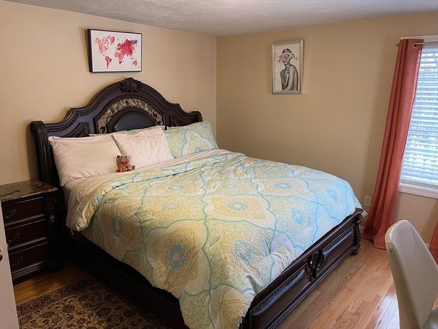 73 Sophia Dr, Worcester, MA 01607