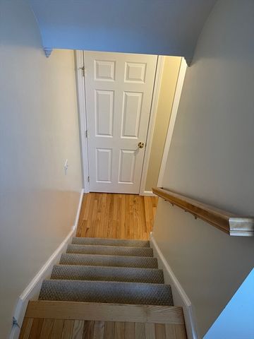 73 Sophia Dr, Worcester, MA 01607