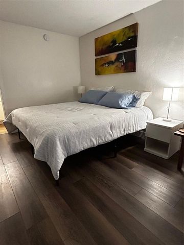 7150 N TAMIAMI TRAIL S515, Sarasota, FL 34243