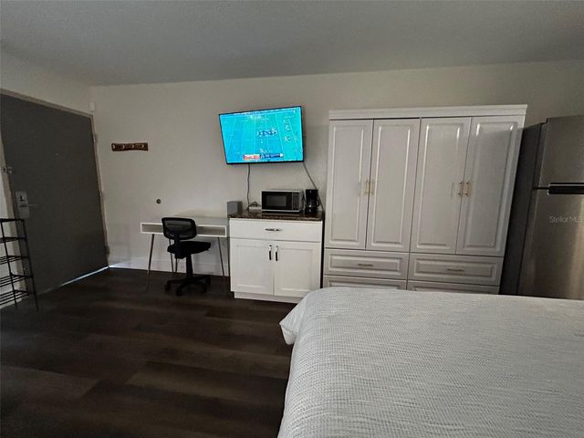 7150 N TAMIAMI TRAIL S515, Sarasota, FL 34243