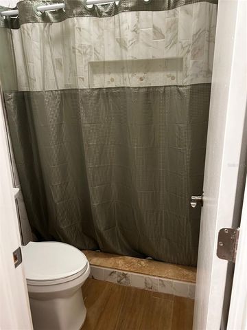 7150 N TAMIAMI TRAIL S515, Sarasota, FL 34243