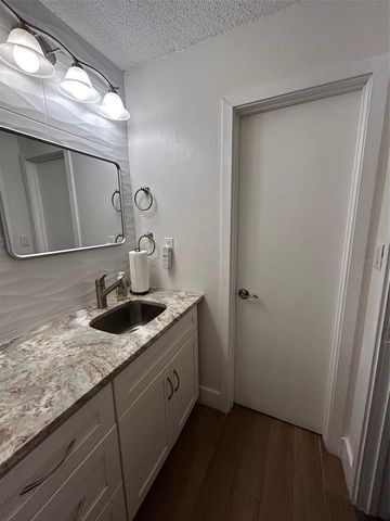 7150 N TAMIAMI TRAIL S515, Sarasota, FL 34243