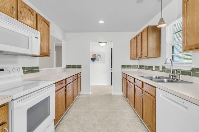 106 Dovetail Circle, Summerville, SC 29483