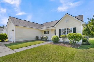 106 Dovetail Circle, Summerville, SC 29483
