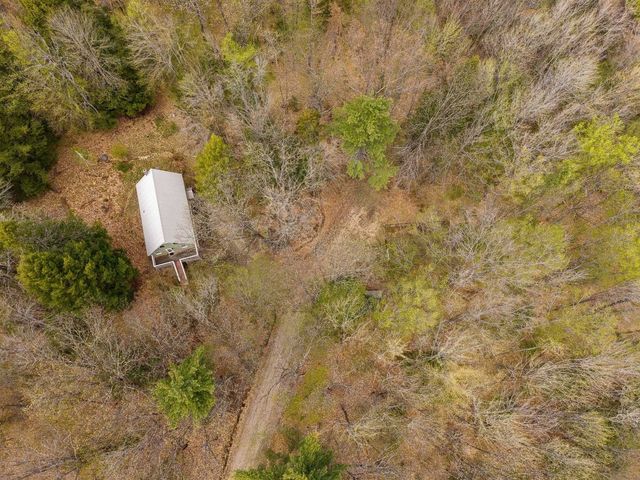 25 Brewster Hill Road, Tamworth, NH 03886