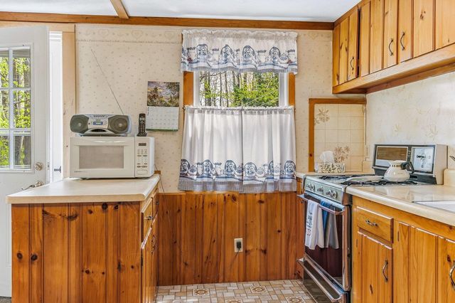 25 Brewster Hill Road, Tamworth, NH 03886
