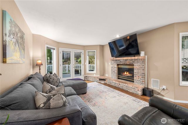 4121 52nd Street NE, Tacoma, WA 98422