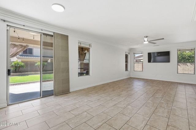 5273 W ANGELA Drive, Glendale, AZ 85308