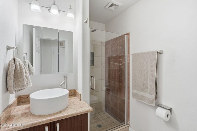 5273 W ANGELA Drive, Glendale, AZ 85308