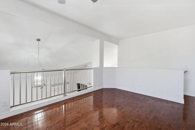 5273 W ANGELA Drive, Glendale, AZ 85308