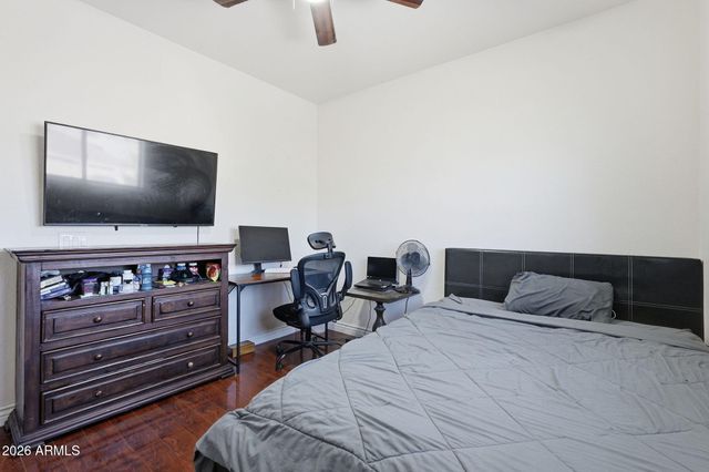 5273 W ANGELA Drive, Glendale, AZ 85308