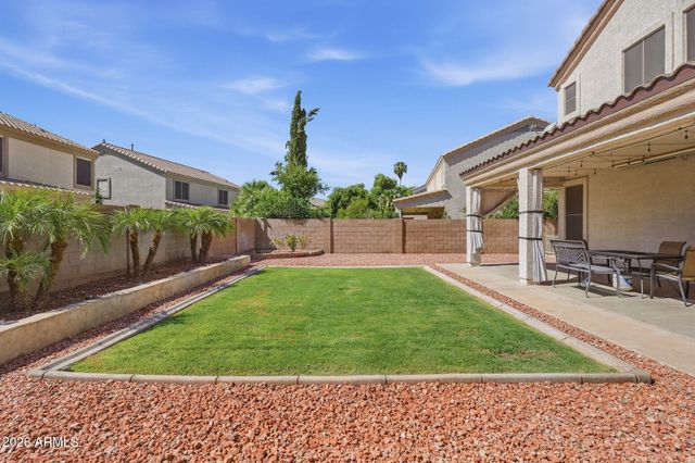 5273 W ANGELA Drive, Glendale, AZ 85308