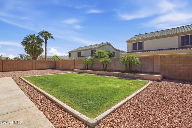 5273 W ANGELA Drive, Glendale, AZ 85308